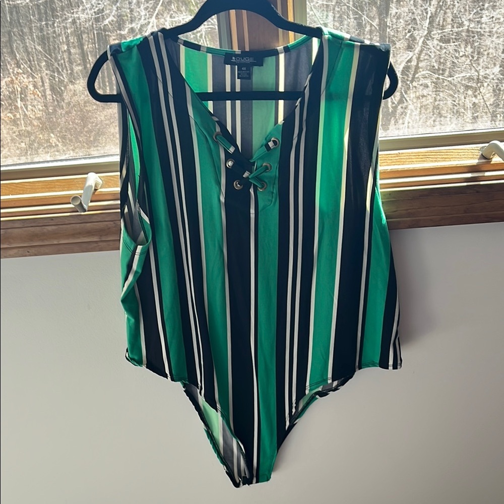 Avenue Green Striped Women's Top